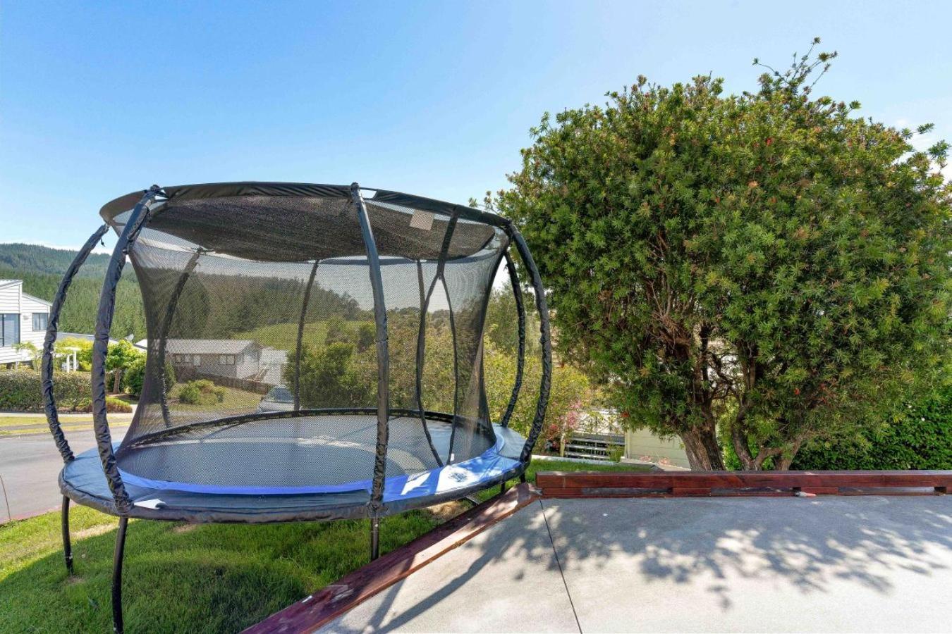 Appartamento Onemana Retreat - Self-Contained Unit With Hot Tub Opoutere Esterno foto